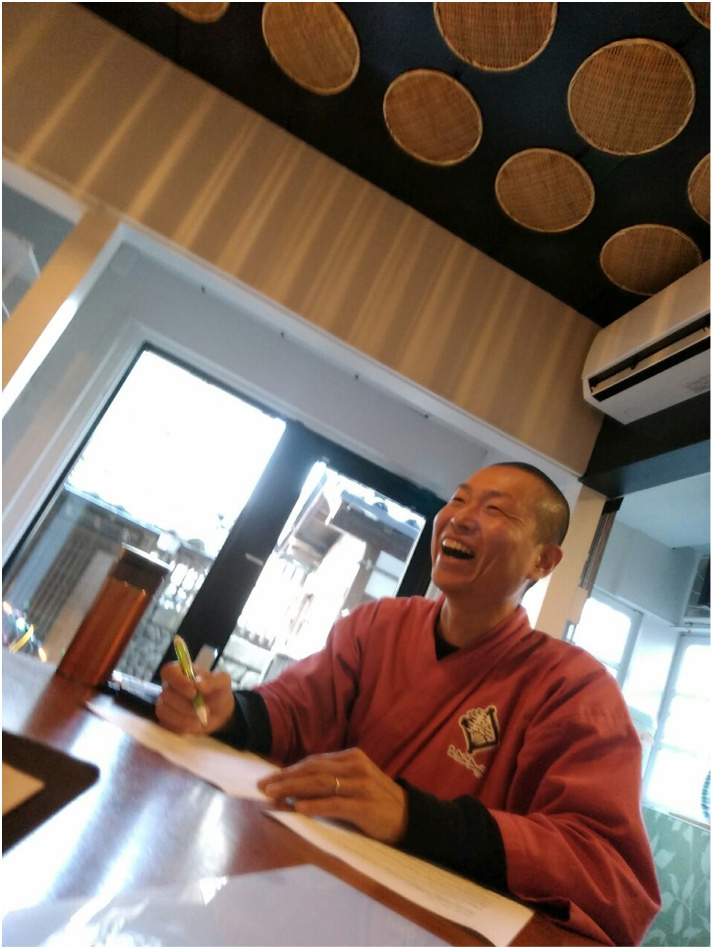 インタビュー風景（In Bloom Beppu にて）