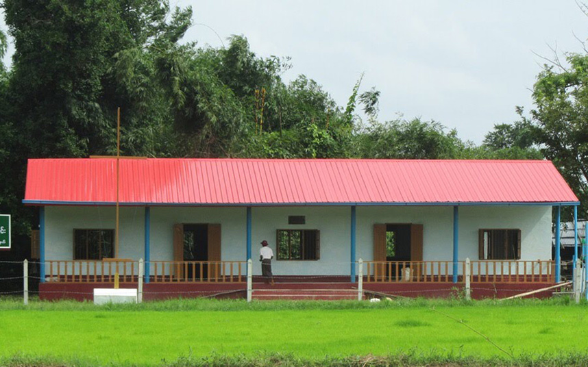 会員が寄贈した学校