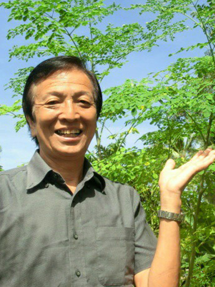 原田 淑人 氏（3860地区シキホールセントラルロータリークラブ 2016-17年度会長・シキホール島日本親善大使・大分舞鶴高校９回生）