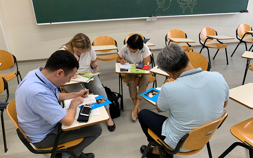 日本語を学ぶAPU教員