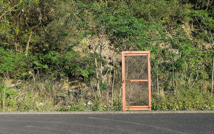 トマソン例（純粋扉）