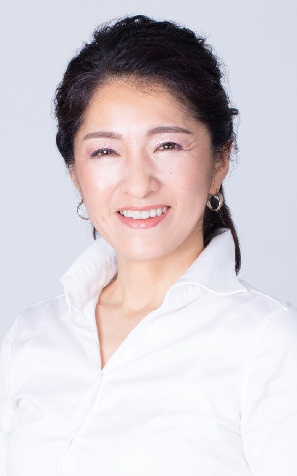 紅葉谷 昌代 会員 (2720 japanO.K ロータリーEクラブ ロータリー情報 職業分類 委員長・ 国際ロータリー第2720地区 会員増強拡大部門 委員・ AITO代表・公益社団法人 日本広告写真家協会 正会員・ キヤノンフォトクラブ講師・写真家)