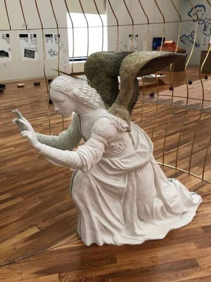 ②磯崎新の謎展会場　《エンジェルケージ》