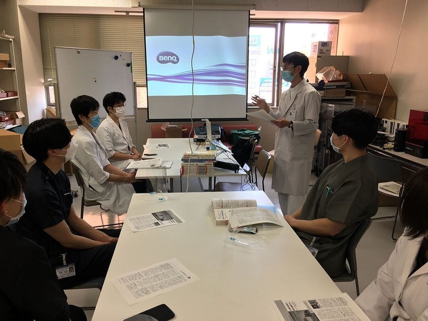 図5 東京医科歯科大学での学生教育の場面