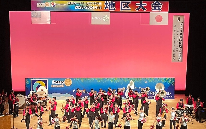 藤蔭高等学校吹奏楽部によるアトラクションで大会スタート！