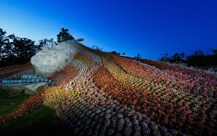 全国都市緑化ひろしまフェア イザナミノミコト・・多肉植物を利用した世界最大級のモザイカルチャー