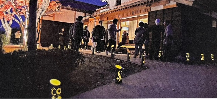 「四時軒の夕べ」ライトアップの様子