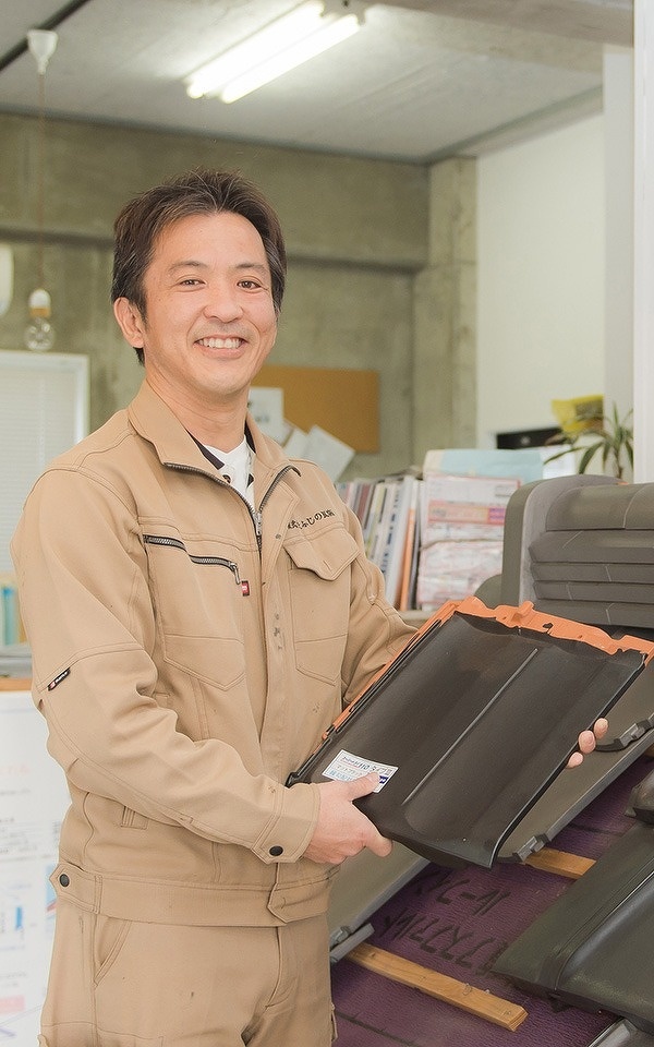 藤野 信介 会員 (2720 Japan O.K.ロータリーEクラブ・株式会社 ふじの瓦店 代表取締役社長)
