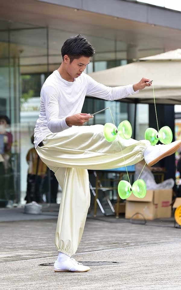 2025さいき大道芸フェスタ