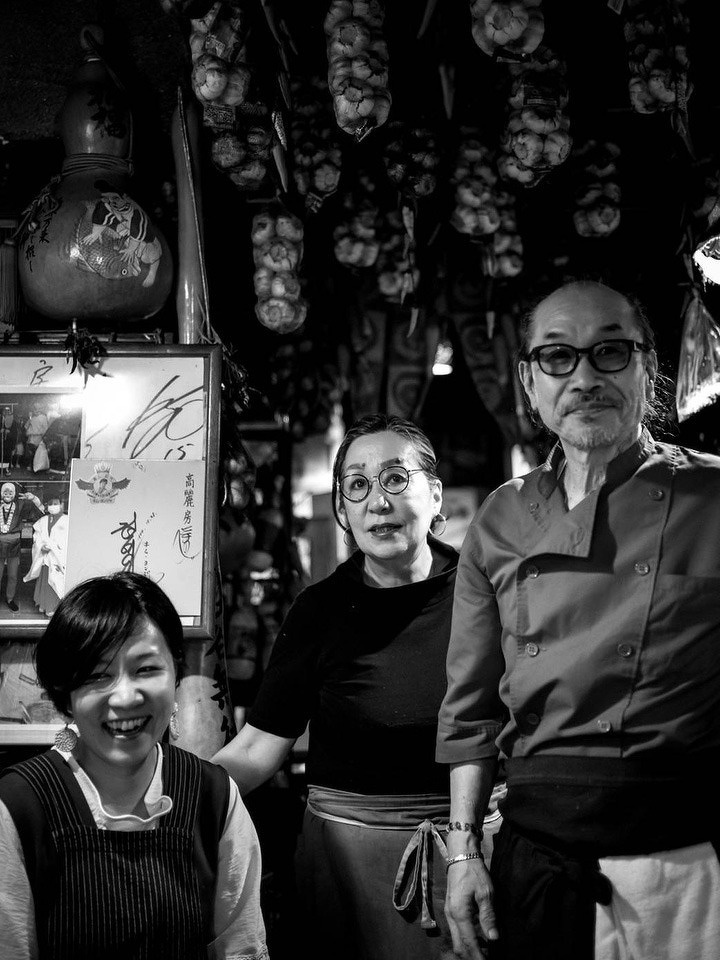 現在は両親と店を切り盛り