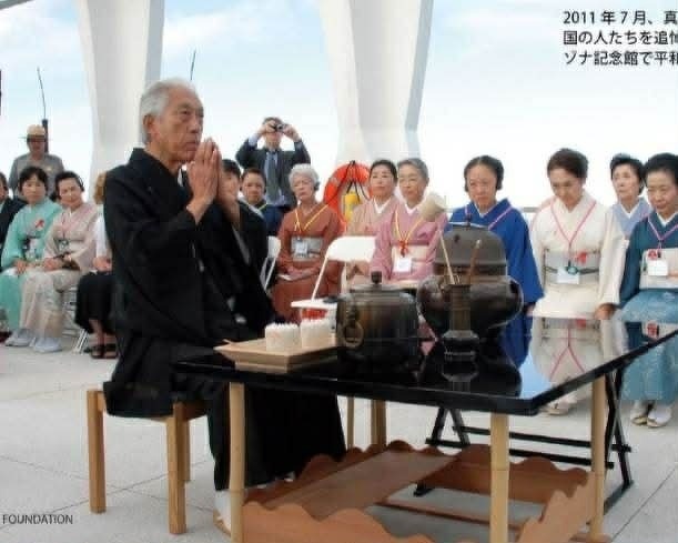 千玄室氏、平和祈念献茶にて