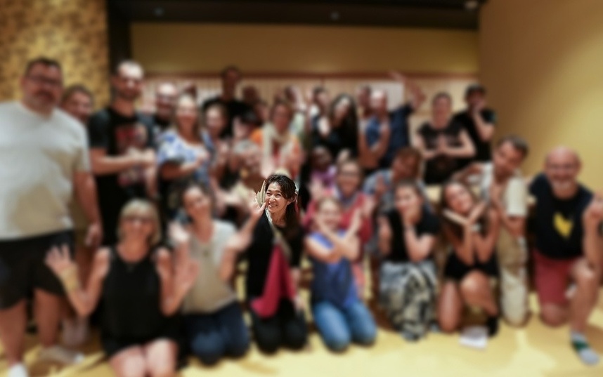 「日本ではチップの習慣がないと聞いたから」と、チップのかわりに「昌代の歌」をみんなでつくって歌い、労ってくれたお客様たち